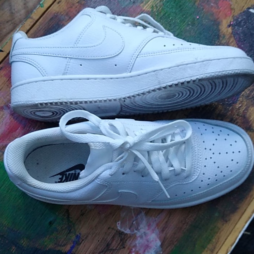 Nike Women's Court Vision Low Sneaker